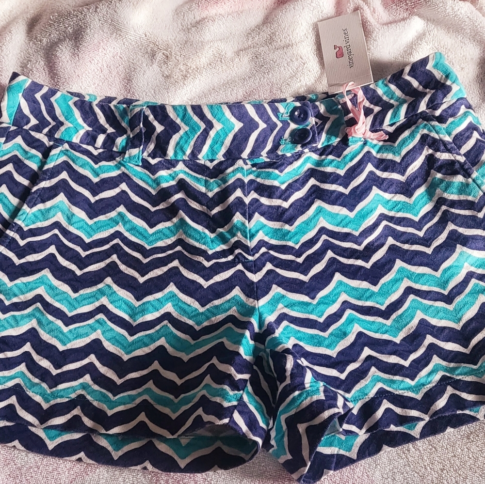 Vineyard Vines Shorts Size 2